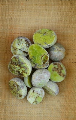 Opal gr�n Emu Eggs