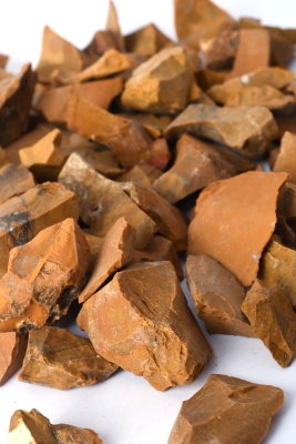 Jasper yellow small rough stones