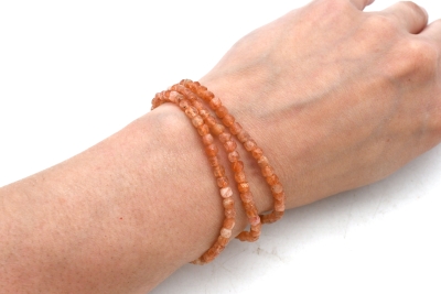 Sonnenstein W�rfel Armband facettiert 4 mm