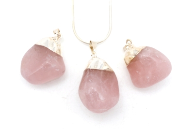 Rosenquarz Trommelstein galvanisiert Anh�nger