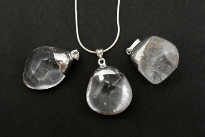 Bergkristall Trommelstein galvanisiert Anh�nger