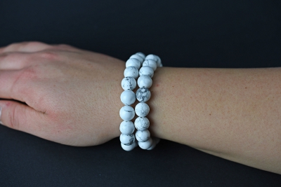 Magnesit Kugel Armband 10 mm