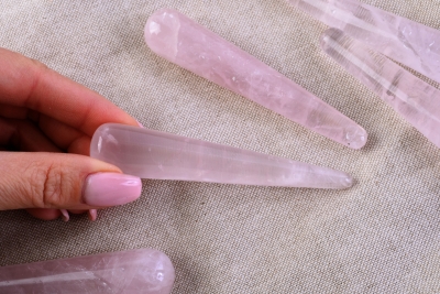 Rosenquarz Massagest�be 80 - 100 mm