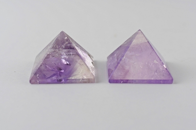 Amethyst Pyramide