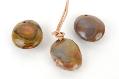 Polychrom Jaspis Amulett Shape gebohrt 3-er Set