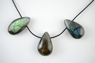 Labradorit Drop Shape gebohrt 5-er Set