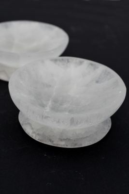 Selenit Schale rund 12 cm mit Fu�