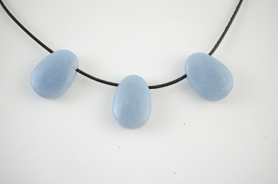 Angelit Trommelsteine flach gebohrt 5-er Set