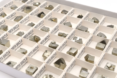 Pyrit W�rfel klein 54