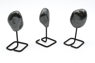 H�matit Trommelstein auf Metallst�nder