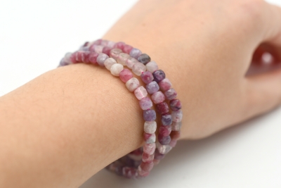 Lepidolite with Tourmaline Cube Bracelet faceted 4 mm