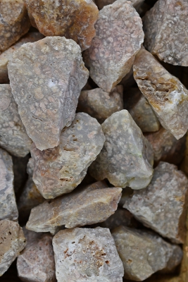 Chalcedon rosa Rohsteine