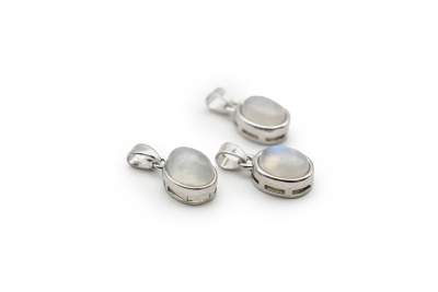 Rainbow Moonstone Pendant