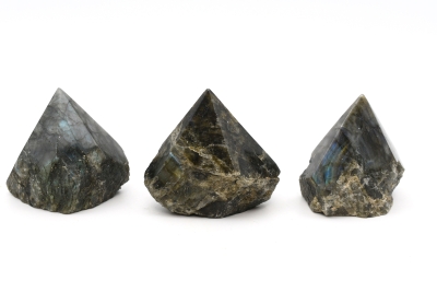 Labradorit Spitzen halb poliert