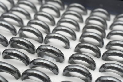 Haematine rings round Box 100 pieces