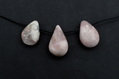 Kirschbl�ten Chalcedon Drop Shape gebohrt 3er-Set
