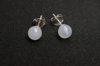 Chalcedon Ohrstecker rund ca. 6 mm