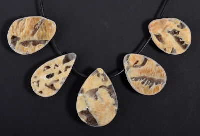 Zebra feldspat emu eggs drilled (small)