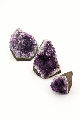 Amethyst�Free Form mit natur Rand