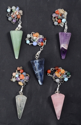 Pendel facettiert mit Chakra Kette verschiedene Sorten