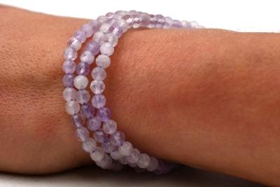 Lavender Quartz Bead Bracelet faceted 4 mm