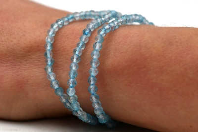 Topaz Blue Bead Bracelet faceted 4 mm