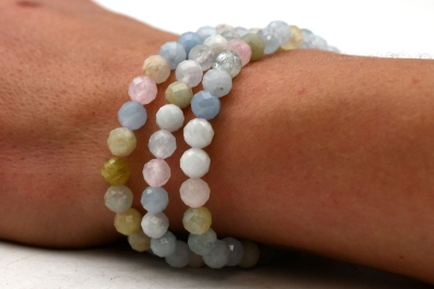 Beryll Kugel Armband facettiert 6 mm