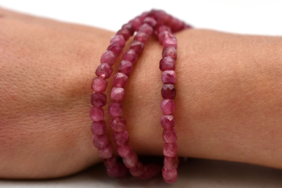 Tourmaline Pink Extra-Quality Cube Bracelet faceted 4 mm