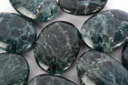 Apatite palm stones