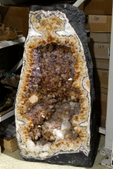 27.11. Citrin (gebrannt) Druse Medium