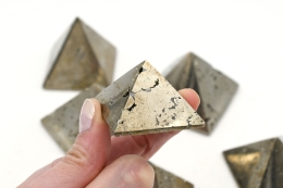 Pyrit Pyramide