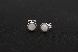 Regenbogen Mondstein Ohrstecker rund mit Silberrand