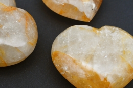 Bergkristall gelb (Golden Healer) Herz 60 - 80 mm