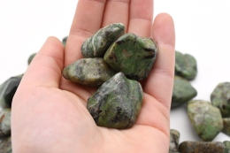 Chrysoprase tumbled stones