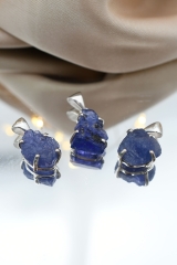 Tanzanite raw pendant 925 silver