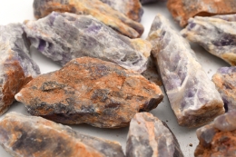 Chevron Amethyst roh