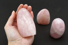 Rosenquarz Free Form