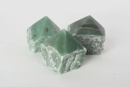 Aventurin Spitzen halb poliert