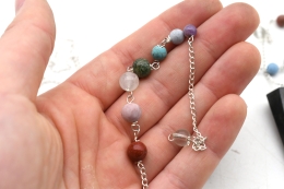 Schungit Pendel facettiert mit Chakra Kette