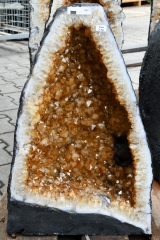 SOLD: Citrine (burnt) Druses Lot 419 kg netto