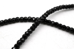 Spinell schwarz Kette facettiert 4 mm
