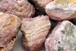 Rhodochrosit Rohsteine