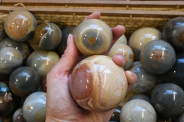 20.07. Polychrom Jaspis Kugeln B-Qualit�t 58 kg Lot