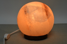 Salt sphere lamp