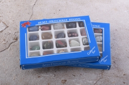 Trommelsteinanh�nger Box