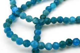 Apatit dreireihiges Armband facettiert 4 mm