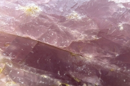 Lavender quartz rough stone 56 kg