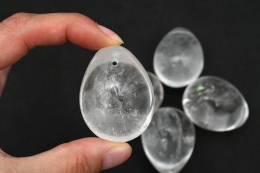 Bergkristall Yoni Eier