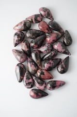 Rhodonit Drop Shape ungebohrt