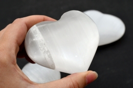Selenite White Heart 80 - 100 mm